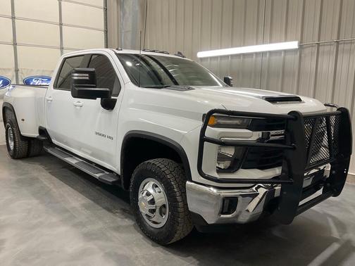 2024 Chevrolet Silverado 3500 LT