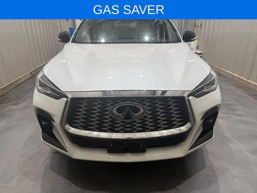Radiant White 2025 INFINITI QX55 LUXE