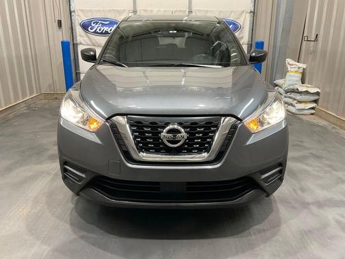 2020 Nissan Kicks S