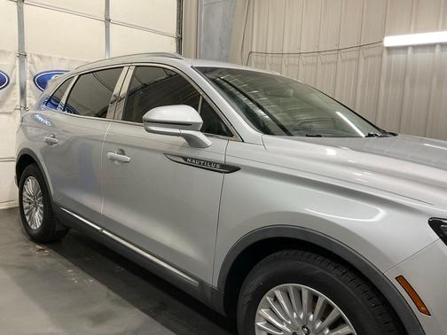 2019 Lincoln Nautilus Standard