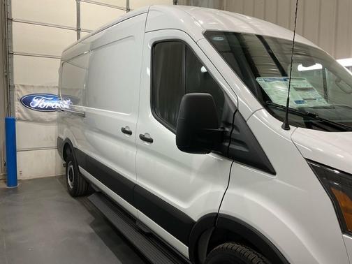 2026 Ford Transit-250 148 WB Medium Roof Cargo