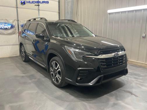 Crystal Black Silica 2024 Subaru Ascent Limited
