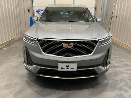 2025 Cadillac XT6 Premium Luxury FWD