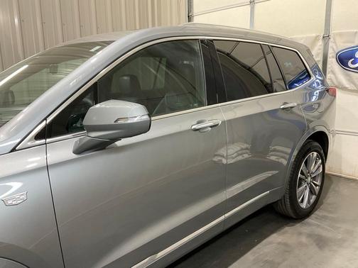 2025 Cadillac XT6 Premium Luxury FWD