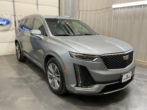 2025 Cadillac XT6 Premium Luxury FWD