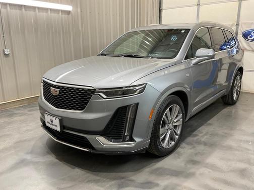 2025 Cadillac XT6 Premium Luxury FWD