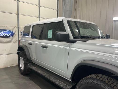 Avalanche Gray 2026 Ford Bronco Heritage Edition