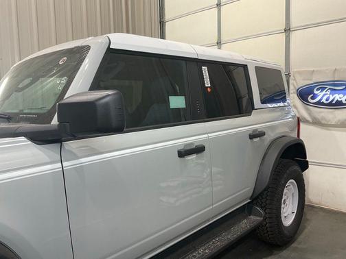 Avalanche Gray 2026 Ford Bronco Heritage Edition