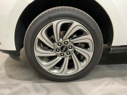 2023 Lincoln Navigator Standard
