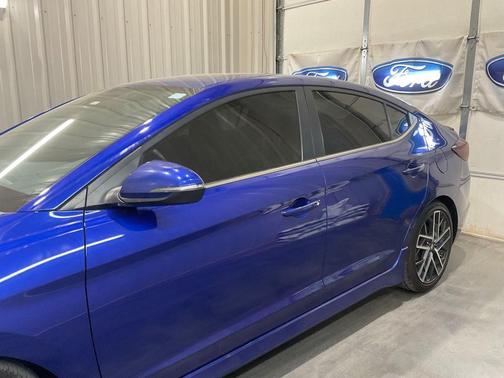 2020 Hyundai ELANTRA Sport