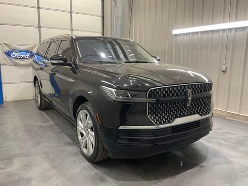 2025 Lincoln Navigator L Reserve