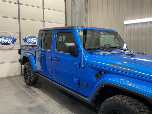 2022 Jeep Gladiator Sport