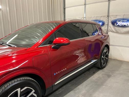 2024 Chevrolet Equinox EV LT