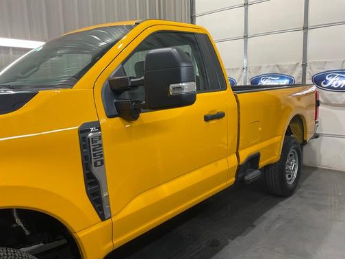 2025 Ford F-250 XL