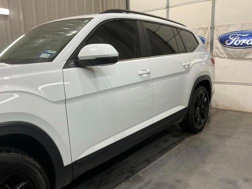 2022 Volkswagen Atlas 2.0T SE w/Technology
