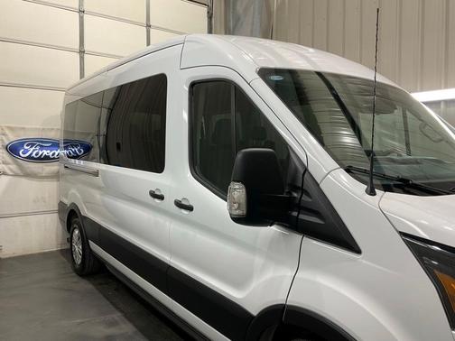 2025 Ford Transit-350 XLT 148 WB Medium Roof Passenger