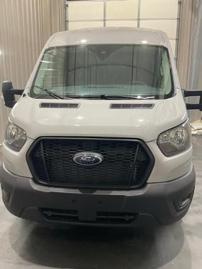2025 Ford Transit-250 148 WB Medium Roof Cargo