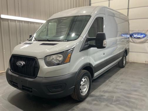 2025 Ford Transit-250 148 WB Medium Roof Cargo