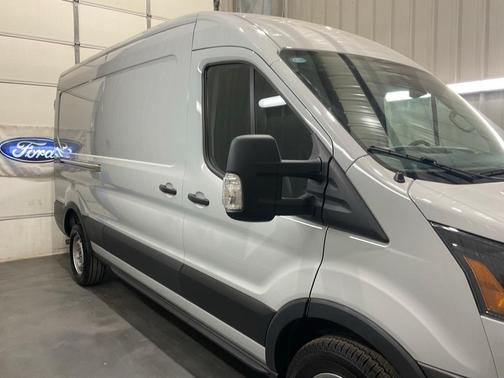 2025 Ford Transit-250 148 WB Medium Roof Cargo