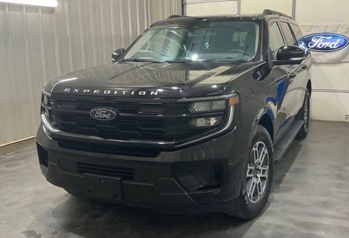 Black Metallic 2025 Ford Expedition Active