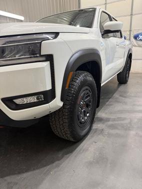 Glacier White 2025 Nissan Frontier PRO-4X