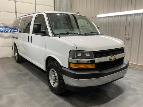 2019 Chevrolet Express 3500 LT