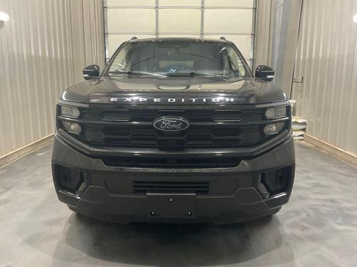 Black Metallic 2025 Ford Expedition Max Active