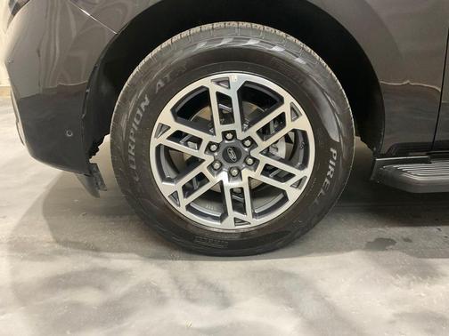 Black Metallic 2025 Ford Expedition Max Active