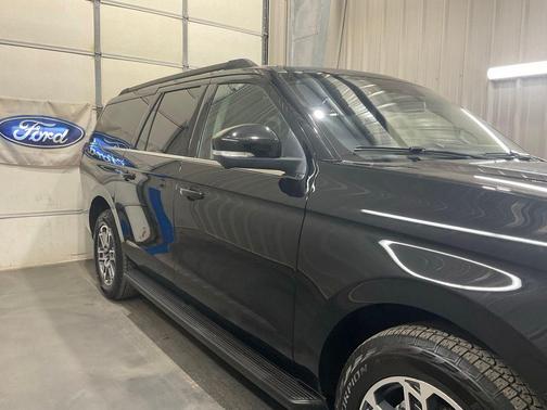 Black Metallic 2025 Ford Expedition Max Active