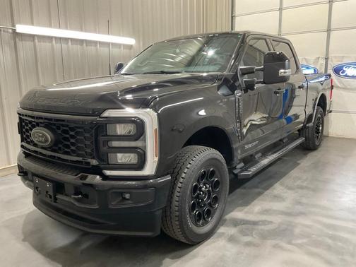 2025 Ford F-250 Lariat