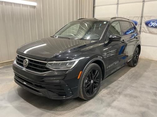 2022 Volkswagen Tiguan 2.0T SE R-Line Black