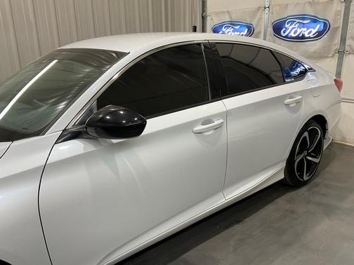 2022 Honda Accord Sport SE