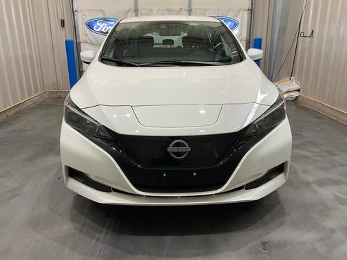 2025 Nissan Leaf S