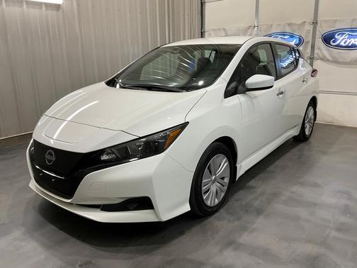2025 Nissan Leaf S