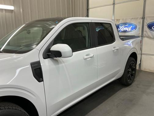 2025 Ford Maverick Lobo Standard