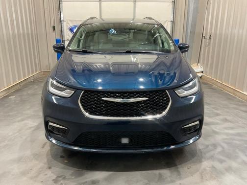 2021 Chrysler Pacifica Hybrid Touring L