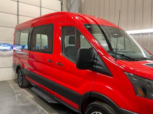 2026 Ford E-Transit Base