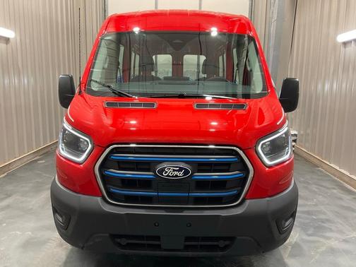 2026 Ford E-Transit Base