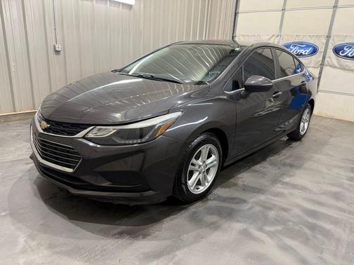 Tungsten Metallic 2017 Chevrolet Cruze LT