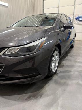 Tungsten Metallic 2017 Chevrolet Cruze LT