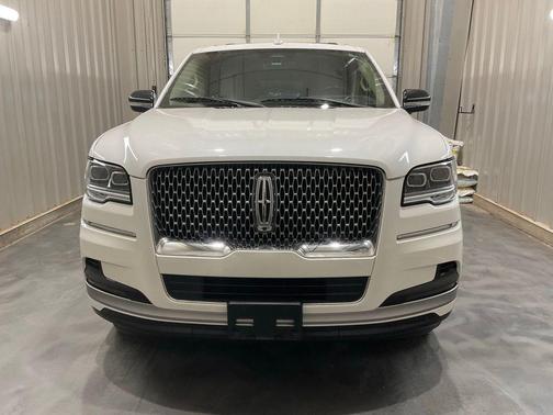 2023 Lincoln Navigator L Reserve