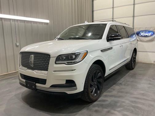2023 Lincoln Navigator L Reserve