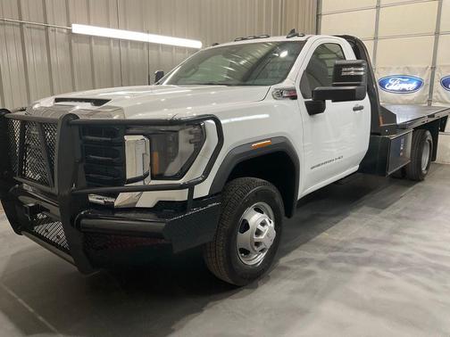 2025 GMC Sierra 3500 Pro