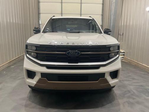 White Metallic 2025 Ford Expedition King Ranch