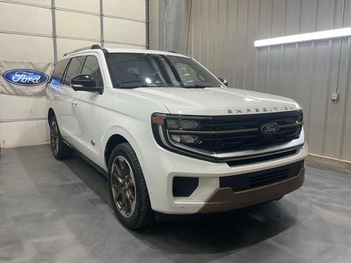 White Metallic 2025 Ford Expedition King Ranch
