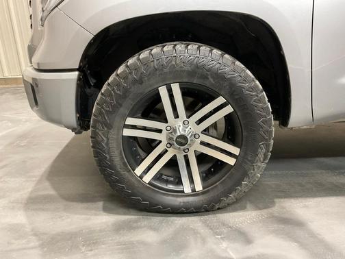 2021 Toyota Tundra Platinum