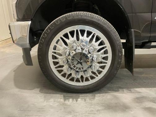 2022 Ford F-350 Lariat DRW