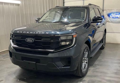 Blue Metallic 2025 Ford Expedition Active