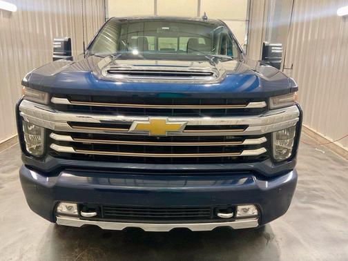 Northsky Blue Metallic 2022 Chevrolet Silverado 2500 High Country