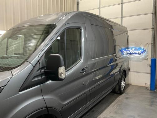 2024 Ford Transit-350 148 WB Medium Roof Cargo